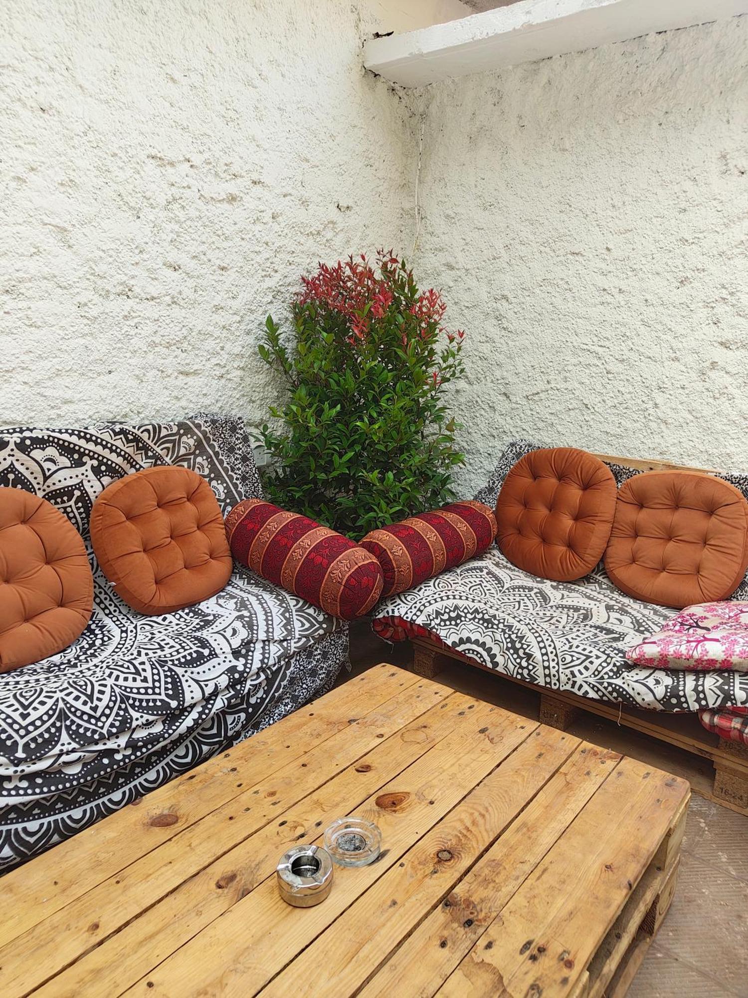 Hot - House Of Travellers, Vagator Hostel Ngoại thất bức ảnh