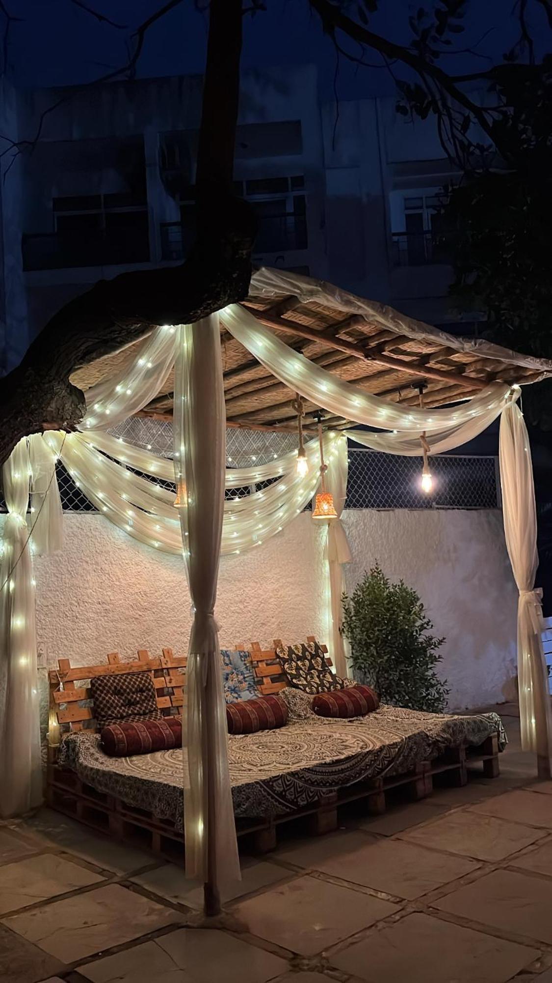 Hot - House Of Travellers, Vagator Hostel Ngoại thất bức ảnh